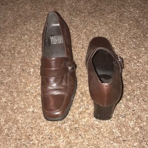 Brown Oxford pumps